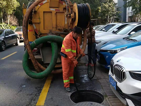 宕昌排污管道清淤