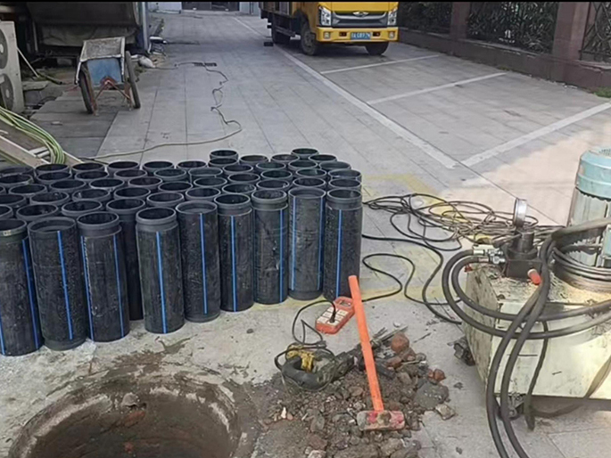 宕昌PE置换管厂家 DN315置换管 非开挖管短管置换